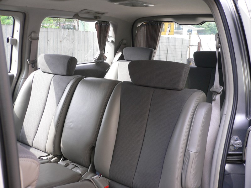 Flying Eagle 7-seater MPV interior (3)