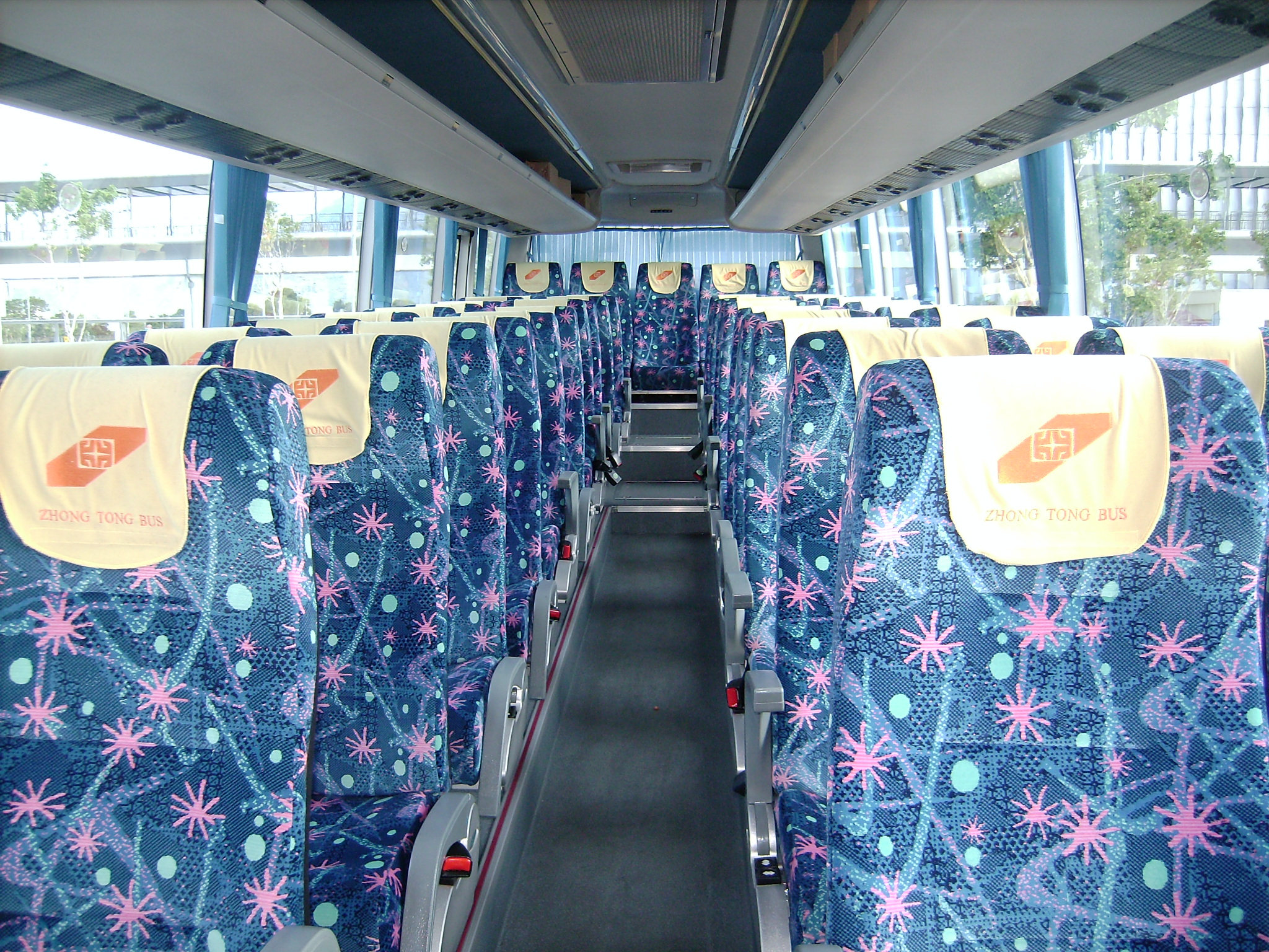 Flying Eagle coach interior (NL3135)