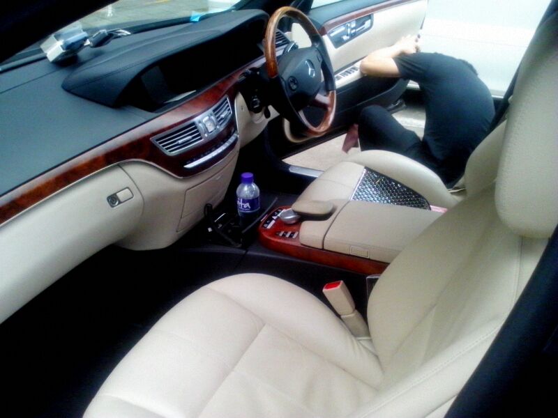 Flying Eagle Mercedes-Benz  S500 interior 
